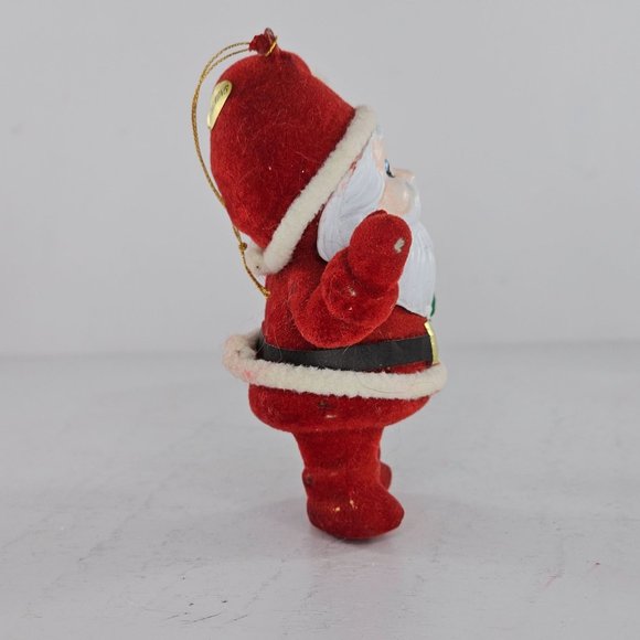 Vintage Flocked Santa Claus Holding Wreath Ornament Christmas Hong Kong - Picture 3 of 9